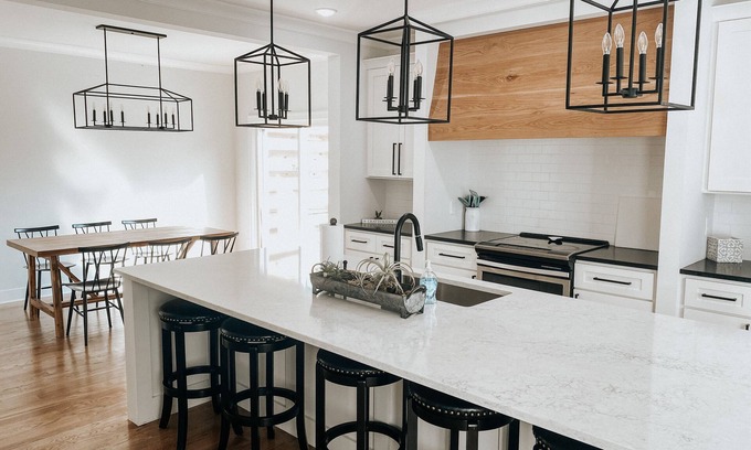 Chattanooga House | Bright stylish home minutes to downtown! New build with HUGE pool/hot tub combo!