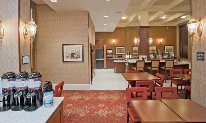 Downtown Baltimore Hotel | Bright Suite w/Packed Kitchen for Comfortable Extended Stays - 4 Units