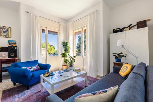 Quartiere XIII Aurelio Apartment | Bright Vatican Suite with Garden View Balcony and Full Kitchen