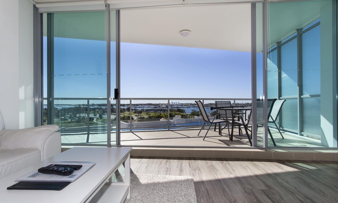 Southport Apartment | Brighton on Broadwater Shores