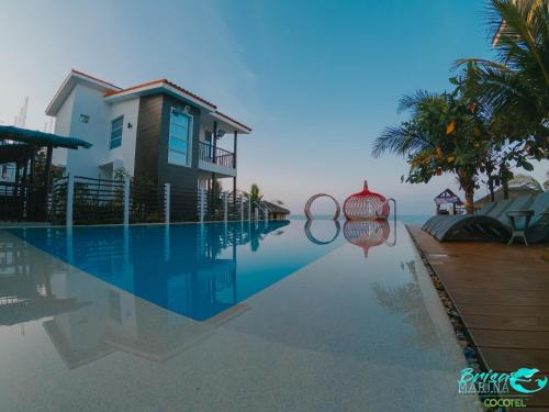 Morong Resort | Brisa Marina Beach Resort powered by Cocotel