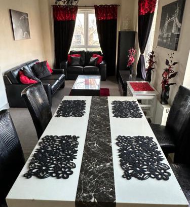 Barrow Gurney Apartment | Bristol style