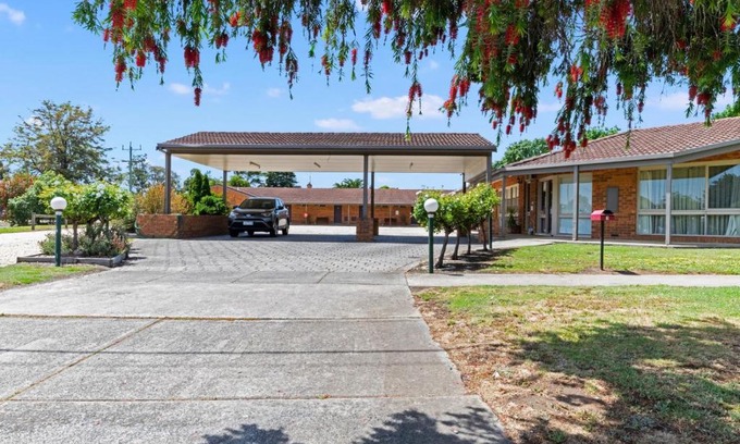 Broadford Hotel | Broadford Sugarloaf Motel