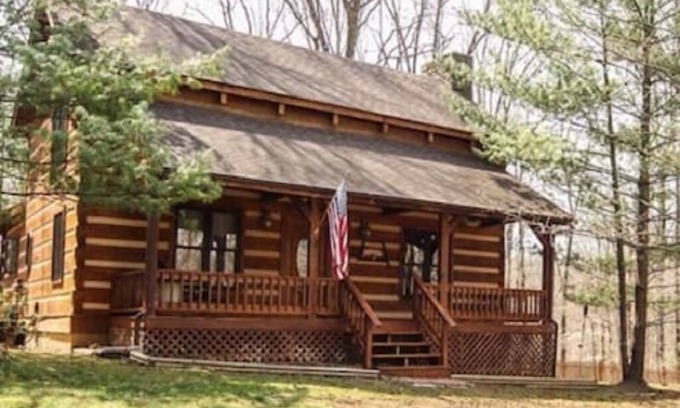Nineveh Cabin | Brown County Country Cabin Treehouse Campfire Getaway