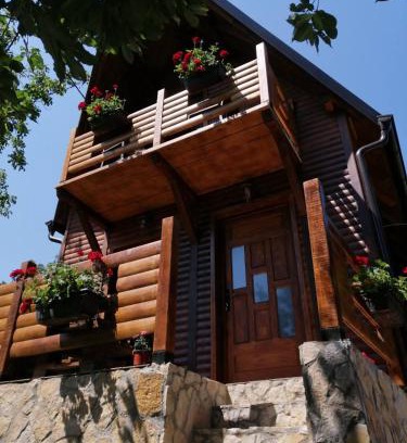 Vrdnik Ski Chalet | Brvnara Fruska Koliba