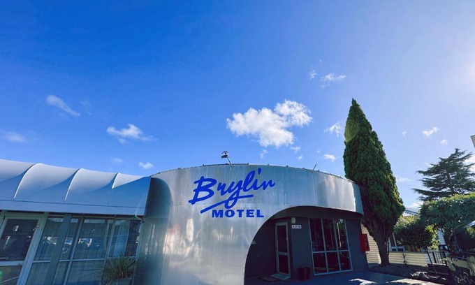 Fenton Street Hotel | Brylin Motel