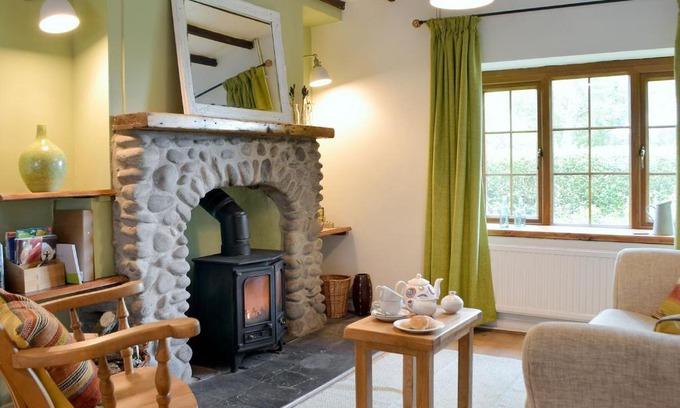 Llanrhidian Higher House | Bryn Heulog