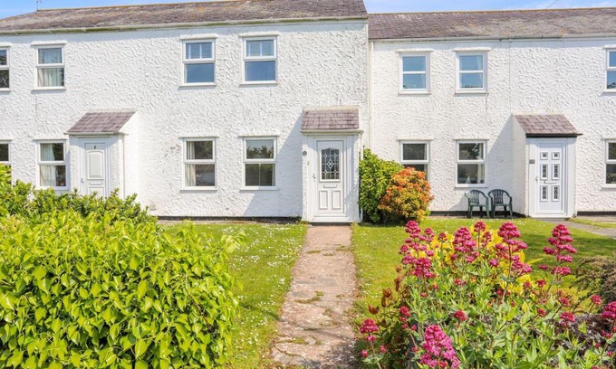 Moelfre House | Brynelian