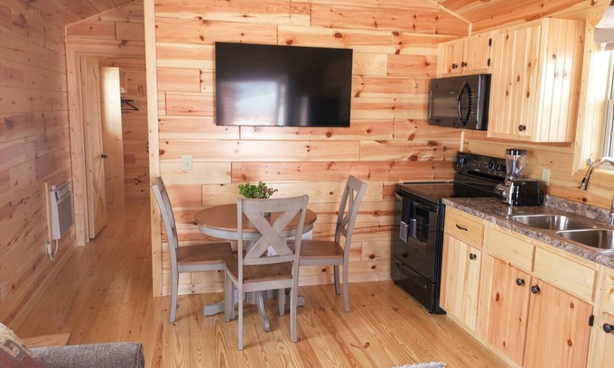 Huntington Cabin | Buckhorn RV Park and Resort