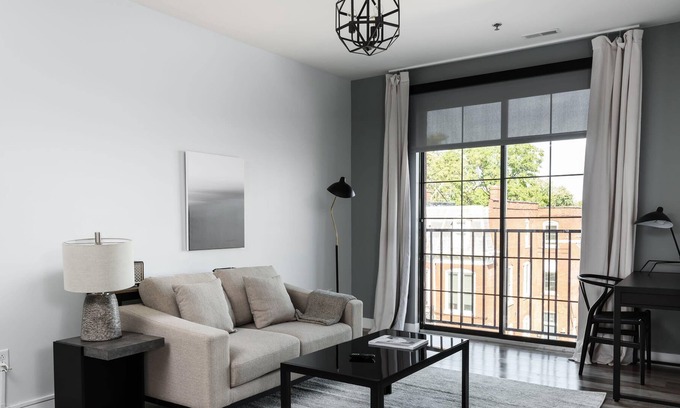 Soulard Apartment | Bud Brewery + Eats | Pool & Gym | Zencity