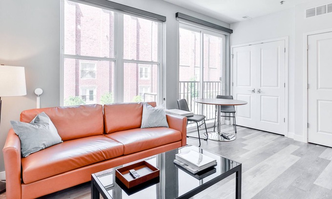 Soulard Apartment | Bud Brewery + Eats | Pool & Gym | Zencity