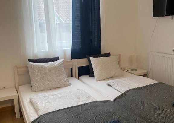 Vecses Apartment | Budapest Airport-Vecsés Trainstation Apartman K7
