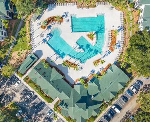 Bearss Plaza Apartment | Budget Friendly Sleeps 8 Discounts Available