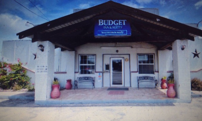 Freer Hotel | Budget Inn & Suites