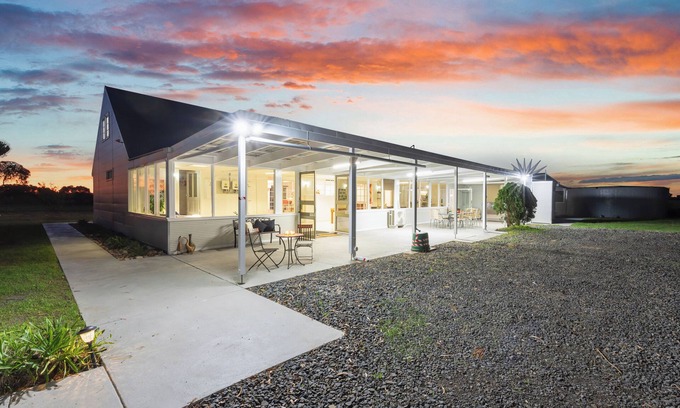 Bulla House | Bulla Homestead - More Space. More Privacy. More Fun
