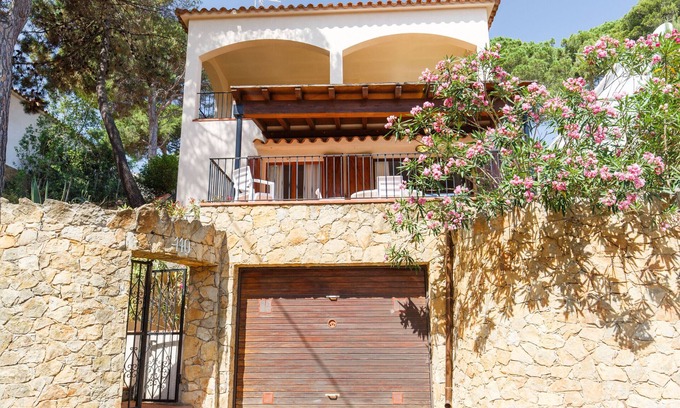 Pals Ski Chalet | Bungalow with pool access - 300 m Pals beach (CV 3H 624)