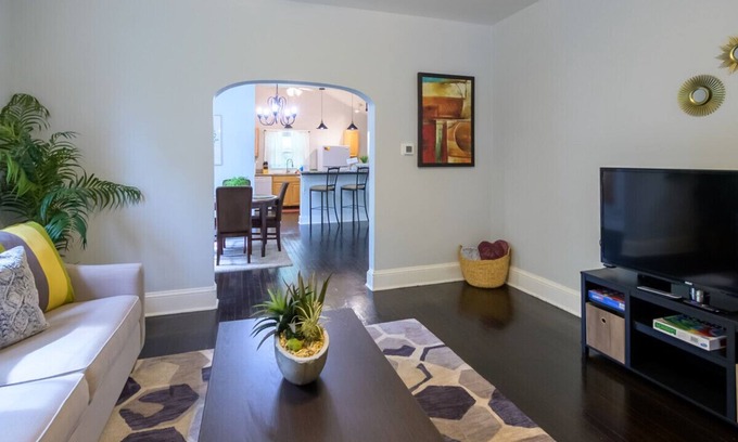 North Chesterfield House | Bungalow with Spiral Staircase Nook Borders Park