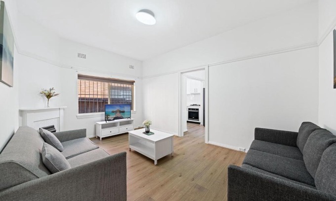 Burwood Apartment | Burwood New 2 Bedroom 2 Bath Apt Free Parking