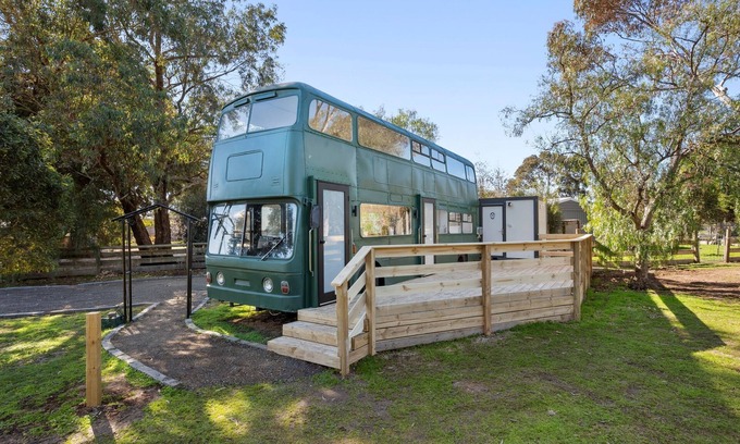 Fyansford House | Bus Life, Sleep, Play & Farm Views