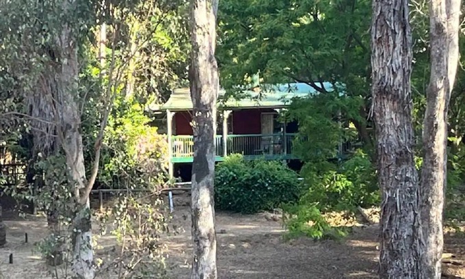 Nannup Cottage | Bush Cabin on the Blackwood River (Nannup)n