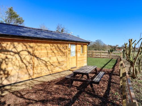 Theberton House | Buttercup Lodge