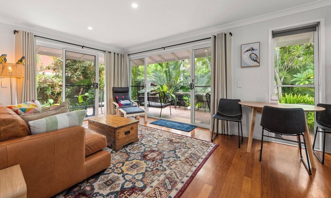 Suffolk Park Apartment | Byron Bay Accom - Kookaburra Beachside Apartment - 176 Alcorn St