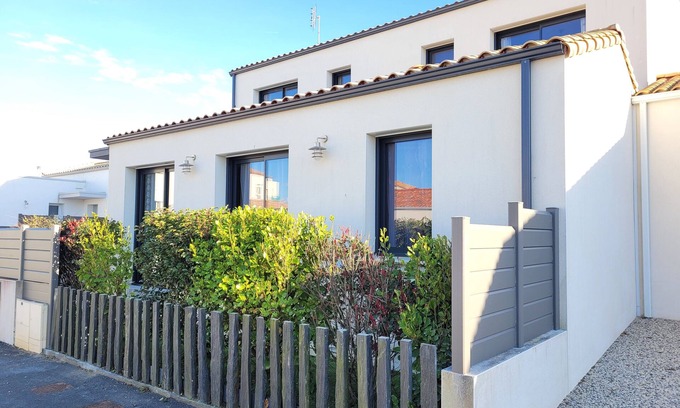 Vendee House | "Côté Océan" Direct beach access 200m away on foot!