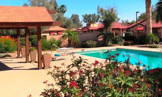 Tempe House | CΛSITΛ ΛrizonΛ - Tempe - Designed for a LARGE or 2 Families with Kids