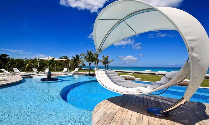 Plum Bay Villa | C'est La Vie - Luxury beachfront villa