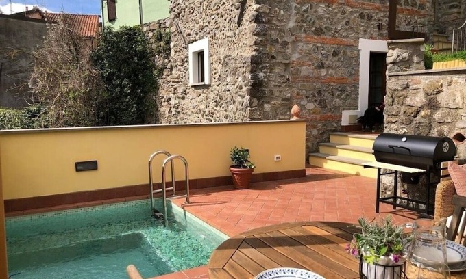 Aulla House | Cà La Torre, Stone House with pool in the terrace