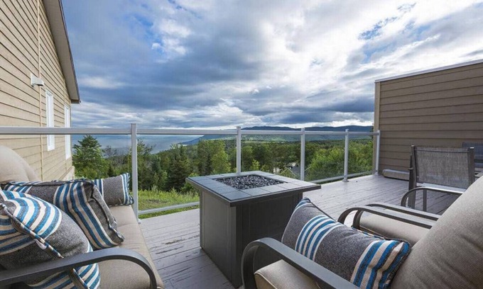 Petite-Riviere-Saint-Francois Condo | 345 Les Immeubles Charlevoix