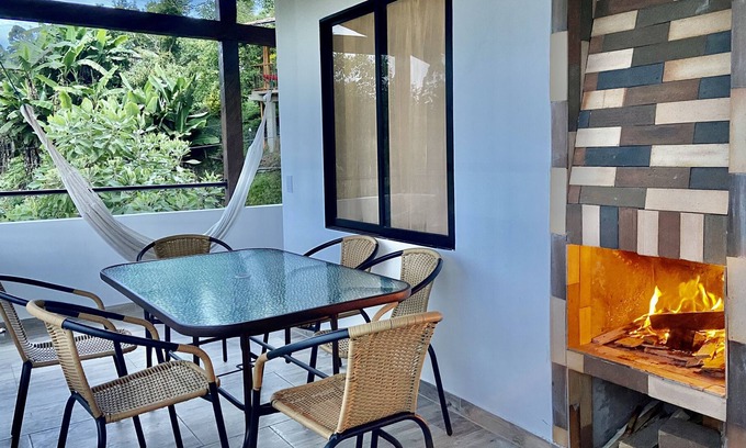 Marinilla Cabin | Cabañas Las Camelias