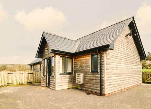 Rhayader House | Caban Dulas