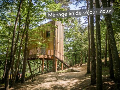 La Bastide-Puylaurent House | Cabane insolite dans les cevennes - les sous-bois de la bastide