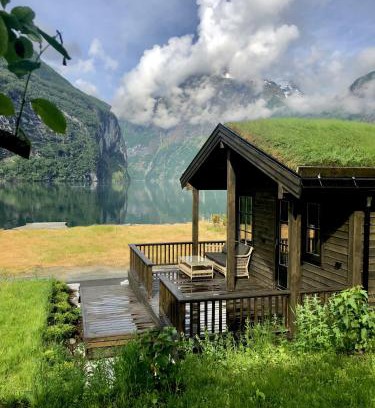 Stranda House | Cabin by the fjord