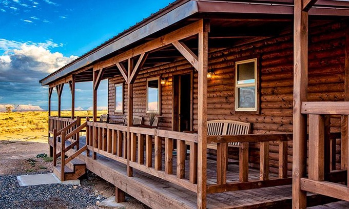 Peach Springs Hotel | Cabins at Grand Canyon West
