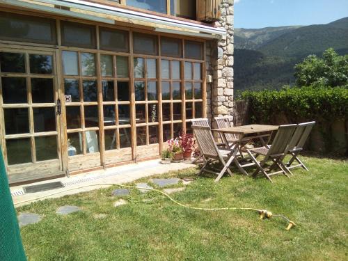 Lles House | Cal Tià, La Llosa, espai independent