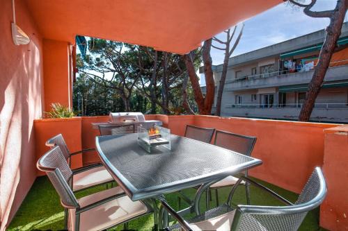 Castelldefels Apartment | Calm, Beach and Bikes