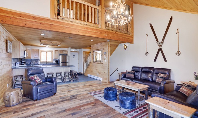 Tannersville House | CAMELBACK CABINS 109 “BRAND NEW and TOP LEVEL” COMMERCIAL PIZZA OVEN !