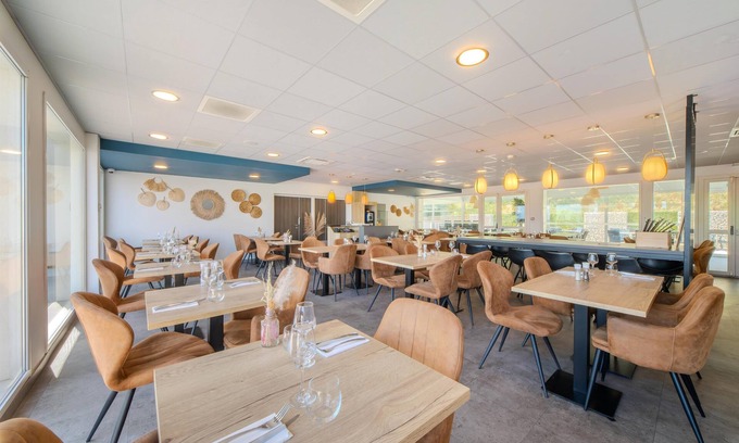 Tournezy Hotel | Campanile Montpellier Ouest