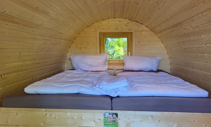 Gro Leuthen Cabin | Camping barrel
