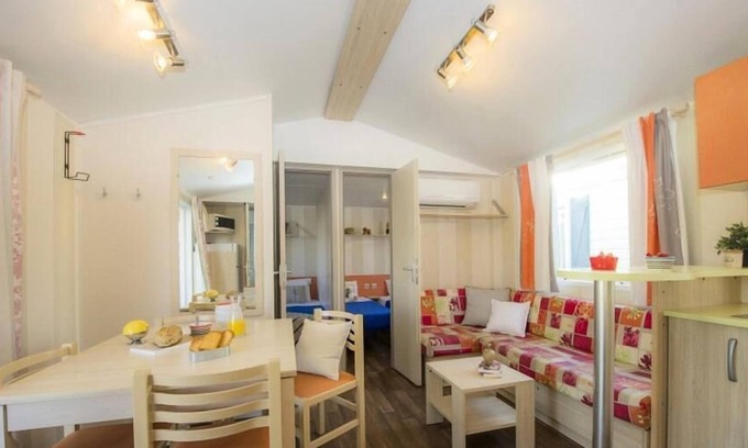 La Roque-d'Antheron House | Camping Le Domaine des Iscles **** - Cozy Mobil Home 4 Rooms 6 People