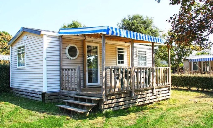 Saint-Vincent-sur-Jard Ski Chalet | Camping Vendée-Océan * - Azureva - 2 room chalet PMR 4 people