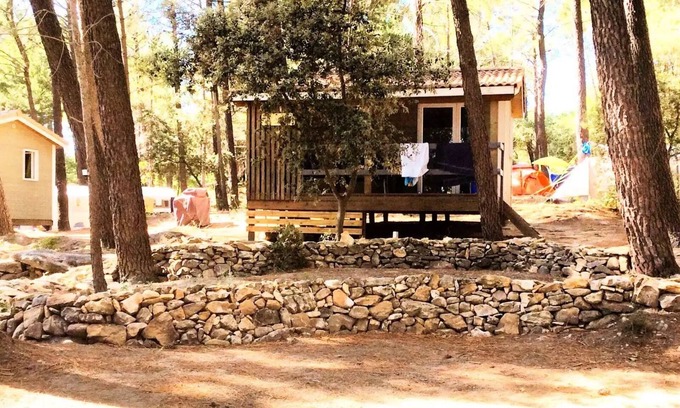Bollene Ski Chalet | Campsite La Simioune* - Chalet BRUYERE - 2 bedrooms + TV (2 adults maximum and 3 children under 14 years old) 2 to 5 people - 2 people. included in the price