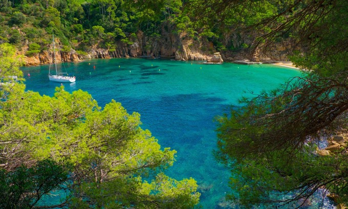 Palafrugell Apartment | CAN TARONGETA 2-1 Modern and charming apartment close to the beach