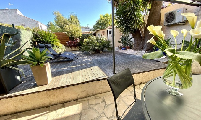 Cap-d'Antibes Apartment | Cap d'Antibes F2 apartment on the ground floor private tt comfort