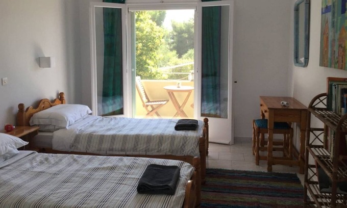 Chalikounas Apartment | Captivating studio in Halikounas, Greece