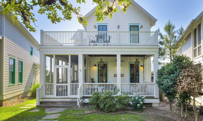 Eufaula House | Carlton Landing! Two-story cottage with wrap around porches on both levels