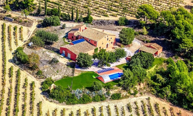 Castellet i la Gornal Villa | Carme Masia Gipot Mas Pigot Reg 4