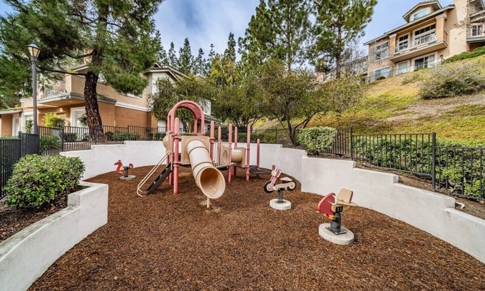 Carmel Mountain Ranch Condo | Carmel Mountain Condo- Pool and Panoramic Views!